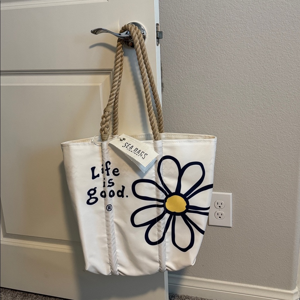 Sea Bags + Life Is Good Cream Tote with Rope Handles NWT